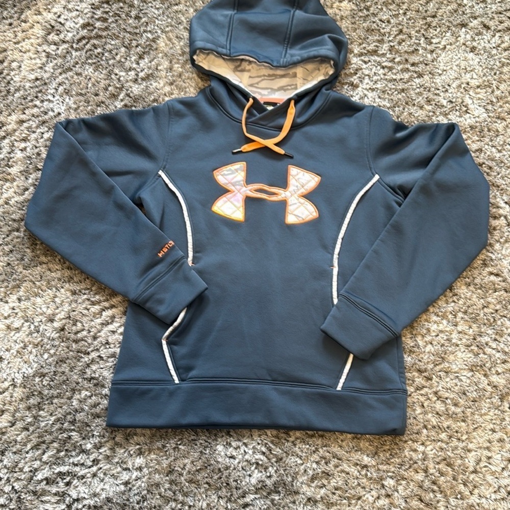 women's hoodie size S brand Under Armour